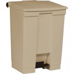 Rubbermaid Commercial Mobile Step-On Container 614500BG