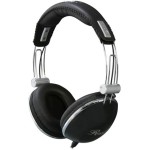 Headphones / Earphones
